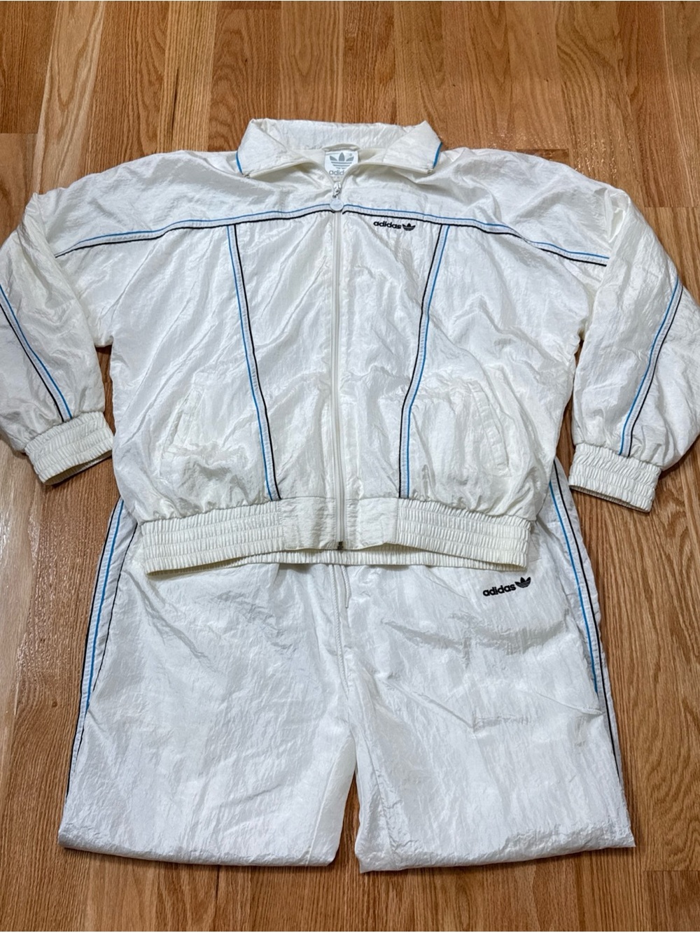 Vintage Adidas Track Suit Jumper  Men Size Large Silver Tag White Baby Blue Rare